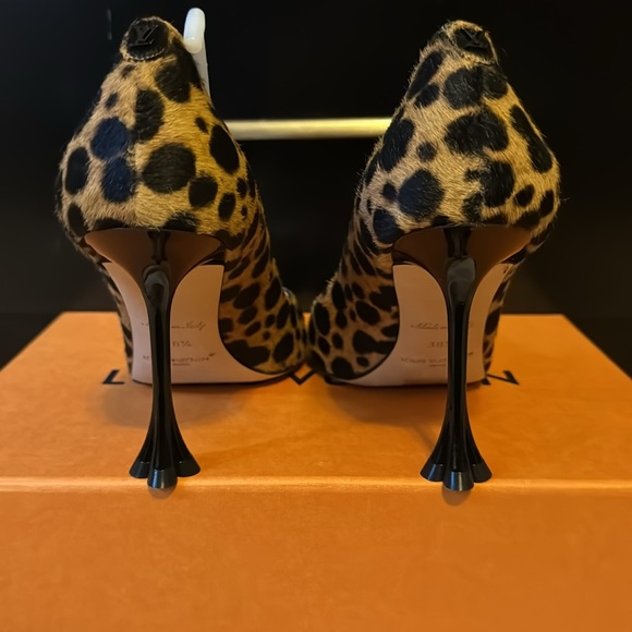 Louis Vuitton - Blossom Pump - Picture 5 of 9